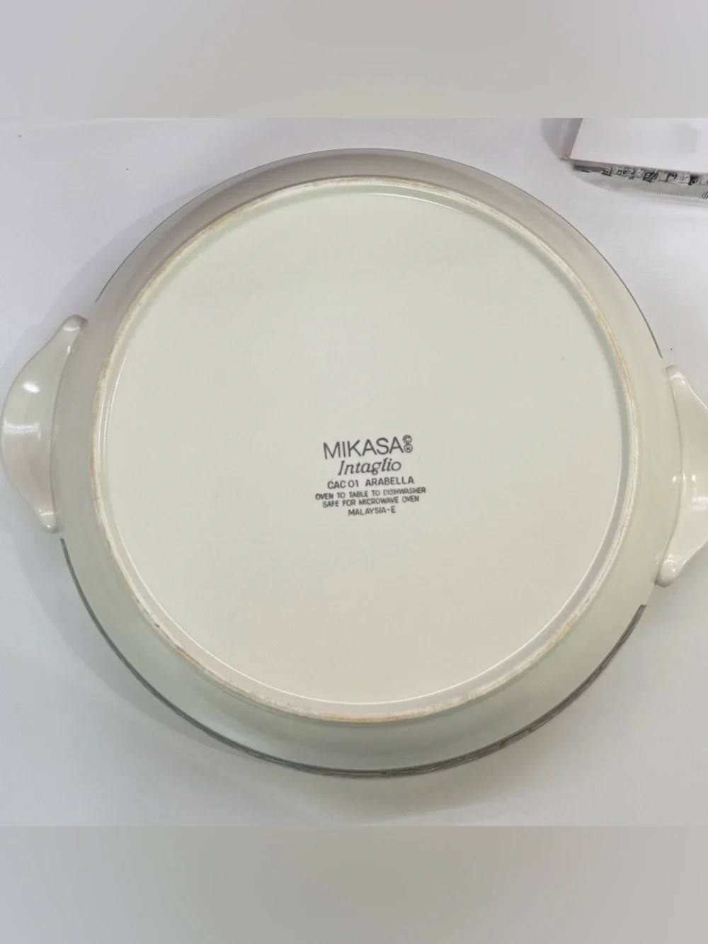 Mikasa Intaglio Arabella 2 pc Covered Casserole 9.5 ” x 2.25” - Oven to Table